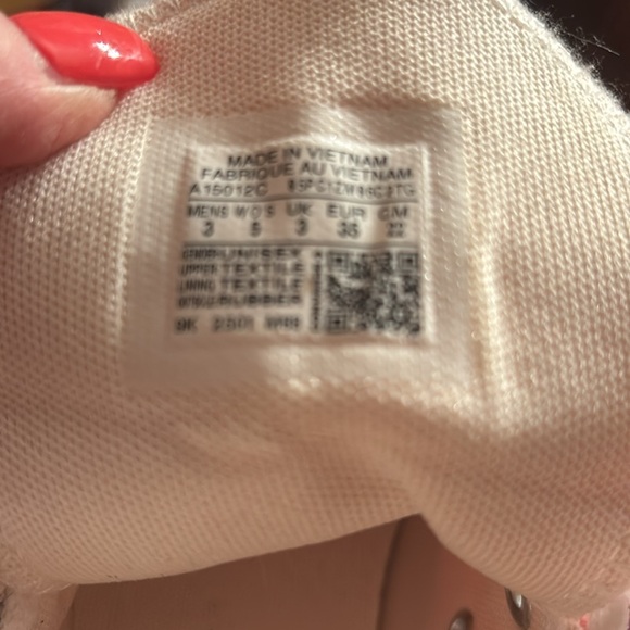 Chuck Taylor All Star Lift Double Stack Platform Canvas. Brand new never worn. - Picture 6 of 6